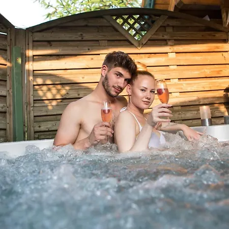 Korosec And Wellness Centre 4* מוזירייה